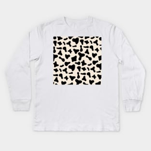 Black Dairy Cow Print Pattern on Milk Background Kids Long Sleeve T-Shirt